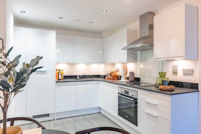 1 Bedroom Apartment For Sale In Victoria Street, St. Albans, Hertfordshire, AL1