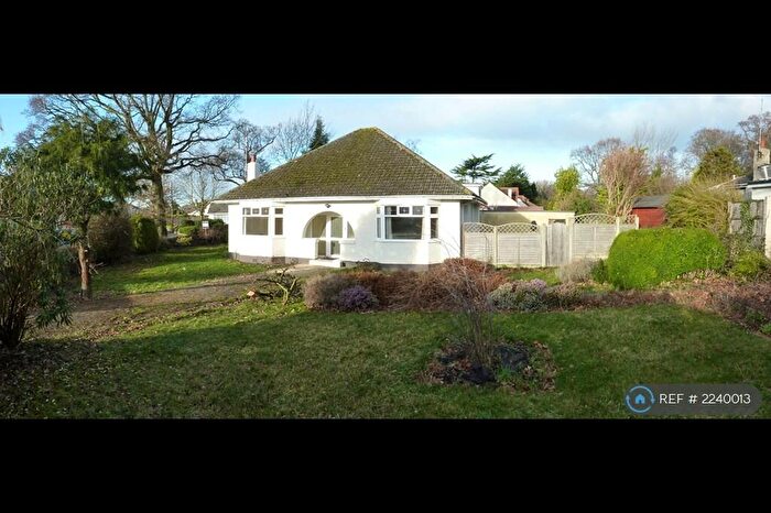 3 Bedroom Bungalow To Rent In The Grove, Christchurch, BH23
