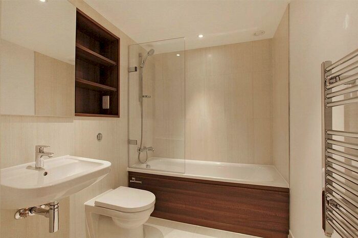 1 Bedroom Flat To Rent In Bromyard Avenue, London, W3