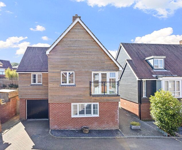 4 Bedroom Detached House For Sale In Queenstock Lane, Buxted, TN22