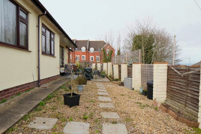 2 Bedroom Detached Bungalow To Rent In Old Barrow Hill, Shirehampton, Bristol, BS11