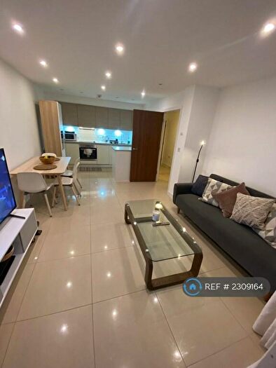 1 Bedroom Flat To Rent In Crested Court, London, NW9