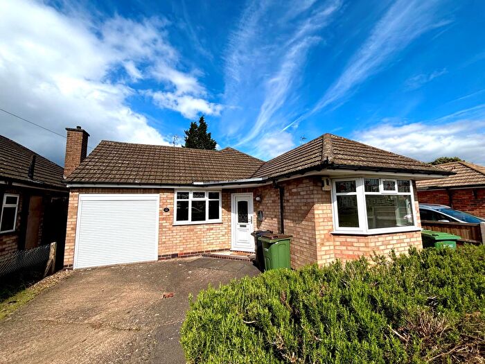 2 Bedroom Bungalow To Rent In Thirlmere Road, Wigston, LE18