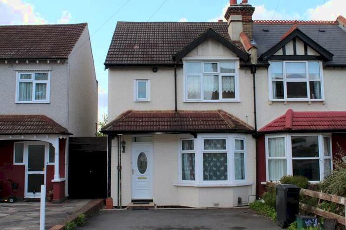 3 Bedroom House To Rent In Grant Road, Croydon, CR0