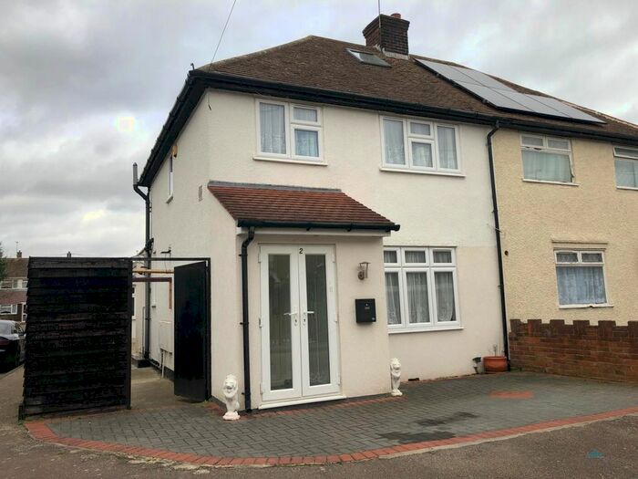 4 Bedroom End Of Terrace House To Rent In Orchard Square, Broxbourne, EN10