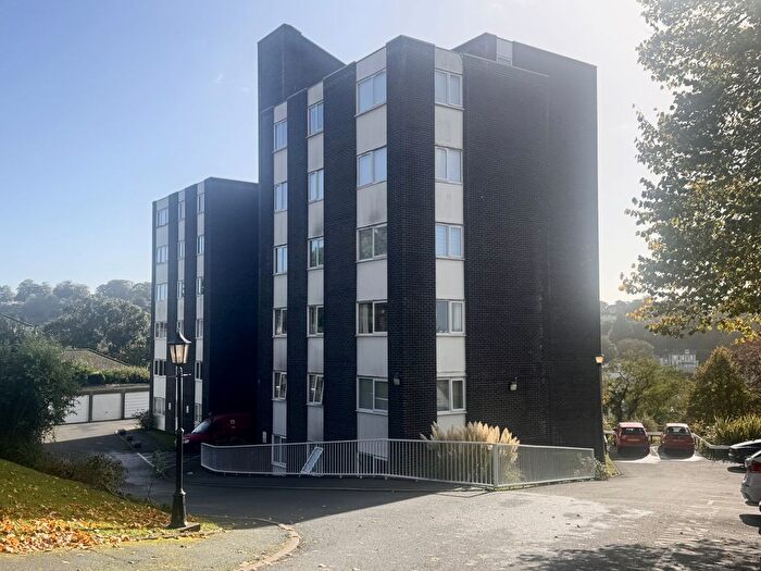 2 Bedroom Flat To Rent In Lower Warberry Road, Torquay, TQ1