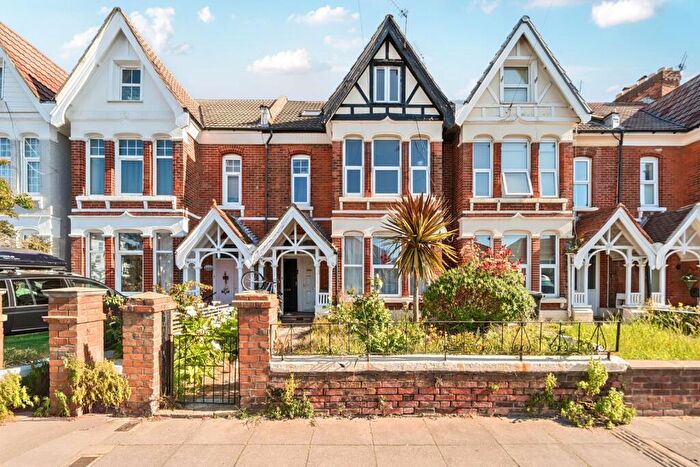1 Bedroom Flat To Rent In Goldsmith Avenue, Southsea, Hampshire, PO4