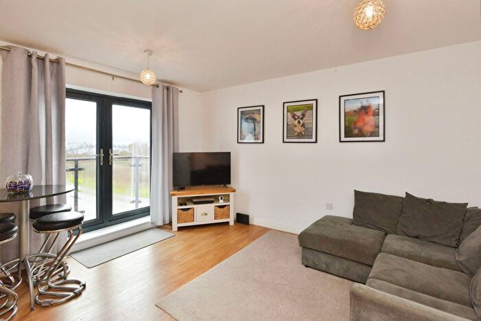 1 Bedroom Flat For Sale In Countess Way, Broughton, Milton Keynes, MK10