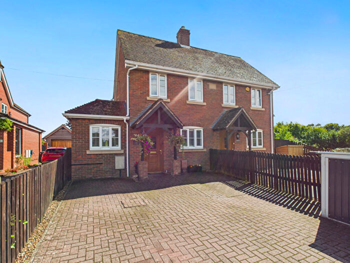 2 Bedroom Semi-Detached House For Sale In Heathen Street, Durley, SO32