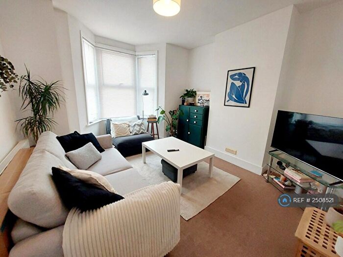 4 Bedroom Terraced House To Rent In Waldo Road, London, NW10