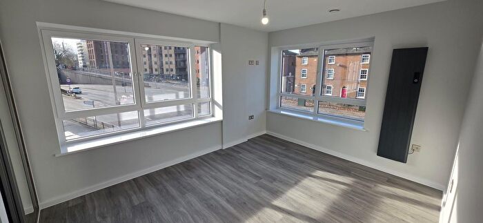 2 Bedroom Flat For Sale In Caversham Road, Reading, RG1