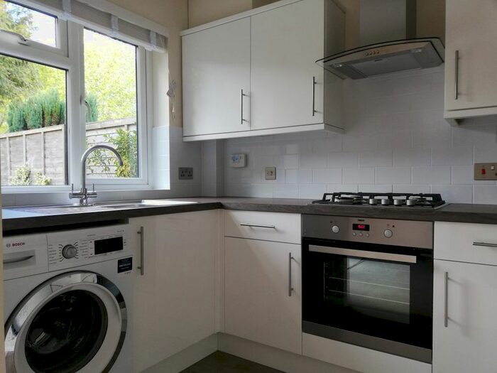 2 Bedroom Terraced House To Rent In Keats Avenue, Redhill, RH1