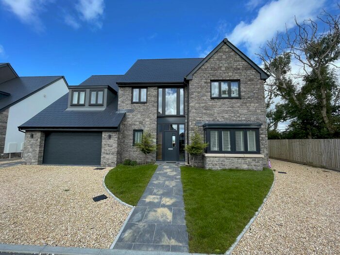 7 Bedroom Property To Rent In Beaumont Grove, Upper Killay, Swansea, SA2