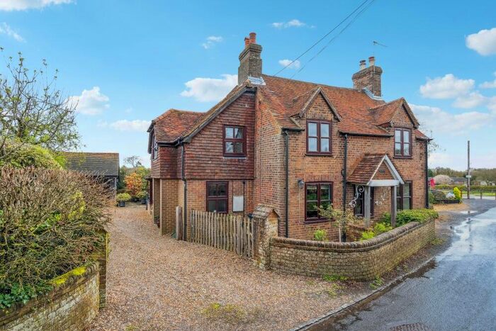 3 Bedroom Detached House For Sale In Jenkins Lane, St Leonards, Tring, HP23