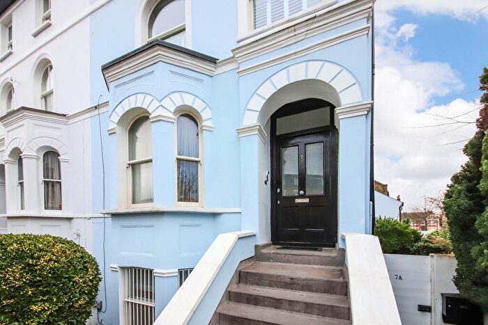 1 Bedroom Apartment For Sale In Martell Road, Dulwich, London, SE21