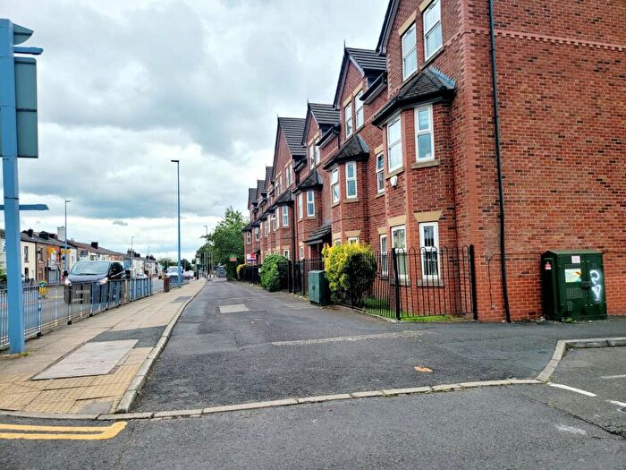 2 Bedroom Apartment To Rent In St. Andrews House, Manchester Road East, M38