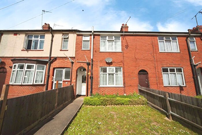 2 Bedroom Terraced House For Sale In Blundell Road, Luton, LU3