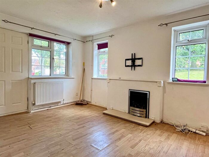 1 Bedroom Duplex For Sale In Newhall Farm Close, Sutton Coldfield, B76