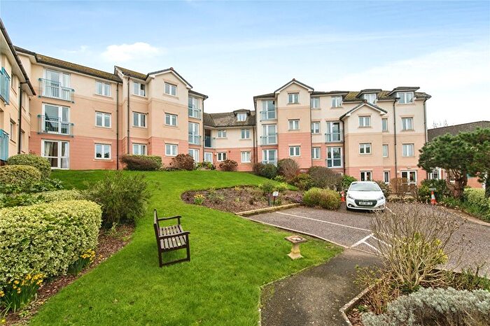 1 Bedroom Flat For Sale In Admirals Court, Exmouth, EX8