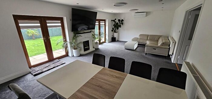 6 Bedroom Detached House For Sale In Abbott Road, BS35