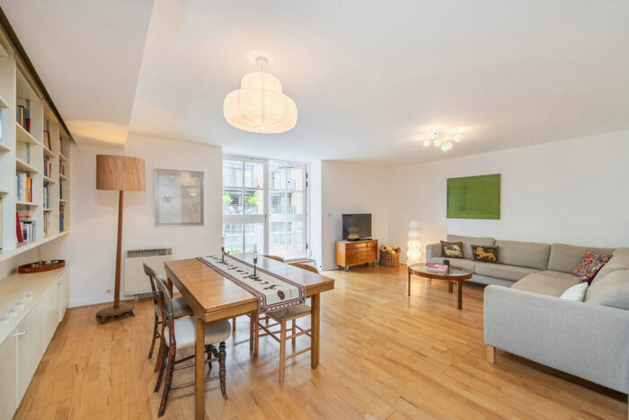 2 Bedroom Flat For Sale In Gilbey House, Jamestown Road, NW1