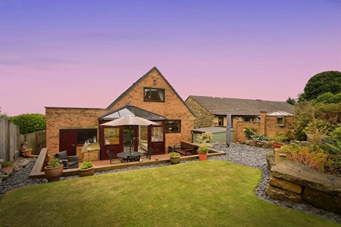 3 Bedroom Detached House For Sale In Rowantree Avenue, Baildon, Shipley, BD17