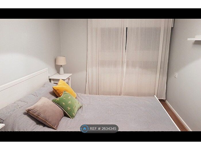 1 Bedroom Flat To Rent In Lugard House, London, W12