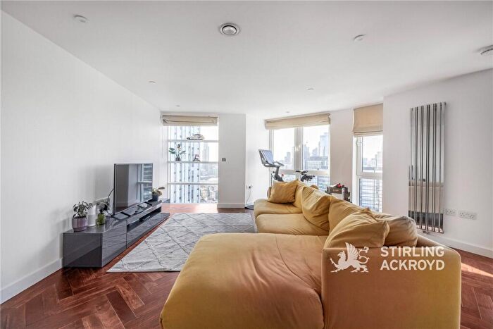 2 Bedroom Apartment To Rent In City Road, London, EC1V