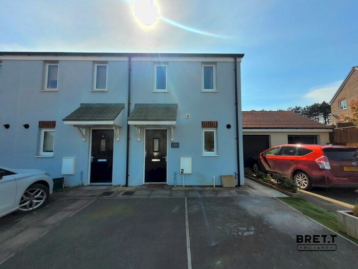 2 Bedroom End Of Terrace House To Rent In Turnberry Close, Hubberston, Milford Haven, Pembrokeshire., SA73