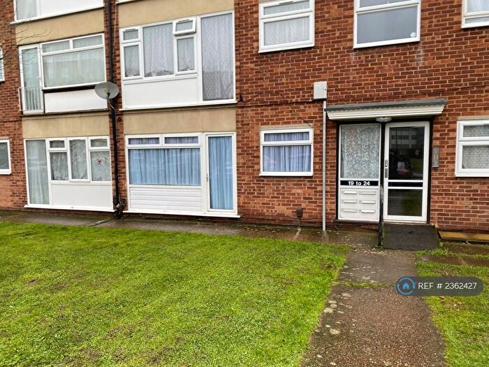 2 Bedroom Flat To Rent In Thirkleby Close, Slough, SL1