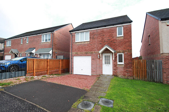 3 Bedroom Detached House To Rent In Inverlochy Crescent, Glasgow, G33