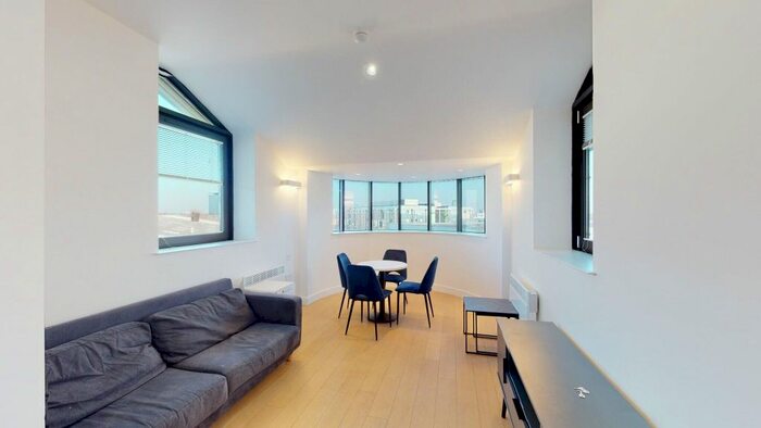 2 Bedroom Flat To Rent In New Horizons Court, Brentford, TW8