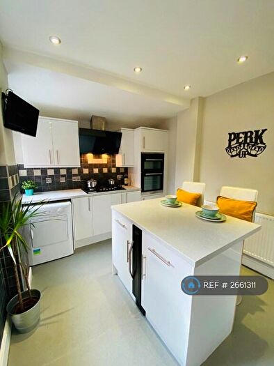 7 Bedroom End Of Terrace House To Rent In Harringay Avenue, Liverpool, L18