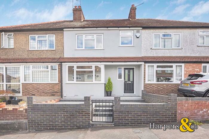 3 Bedroom Terraced House For Sale In Warren Road, Wilmington, Dartford, DA1