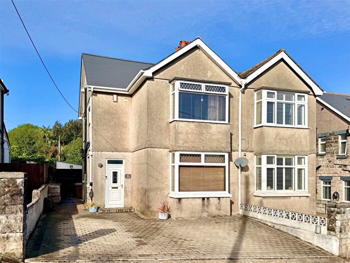 3 Bedroom Semi Detached House For Sale In Honcray, Plymouth, PL9
