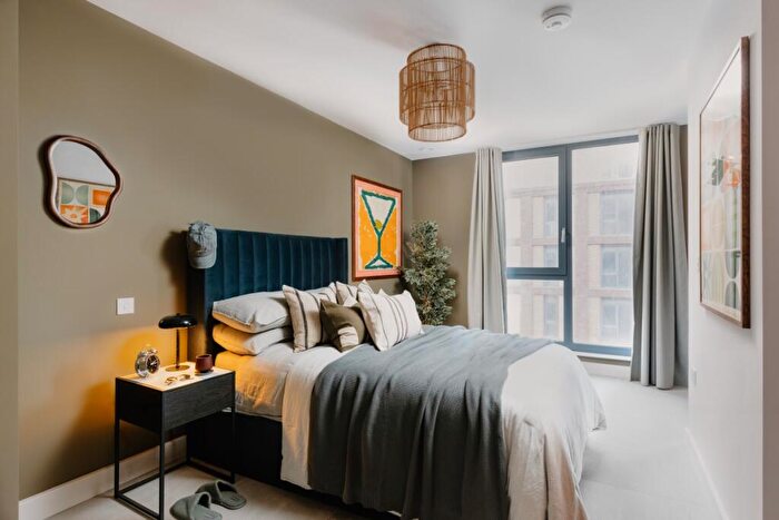 Apartment To Rent In Hove Central, Boulevard Place Hove, BN3