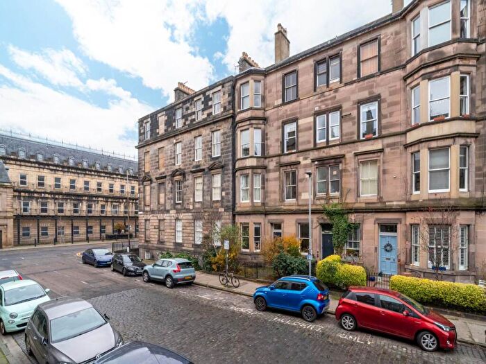 1 Bedroom Flat To Rent In Perth Street, Stockbridge, Edinburgh, EH3