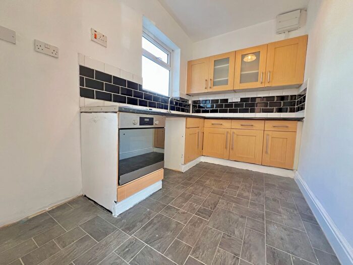 1 Bedroom Flat To Rent In Forge Road, Wednesbury, WS10