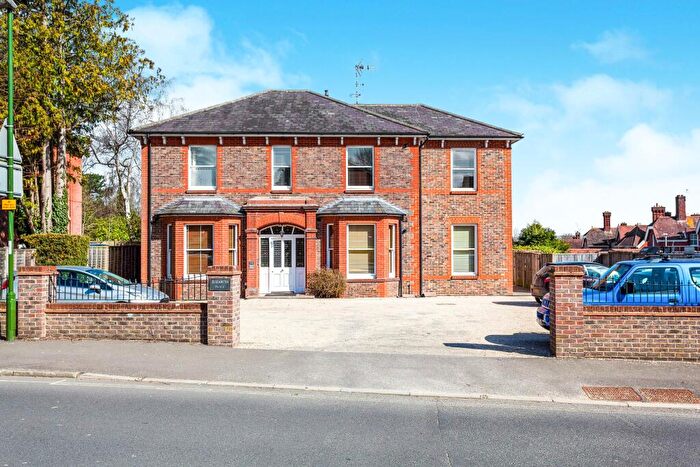 1 Bedroom Flat To Rent In Elizabeth Place, Heath Road, Haywards Heath, RH16