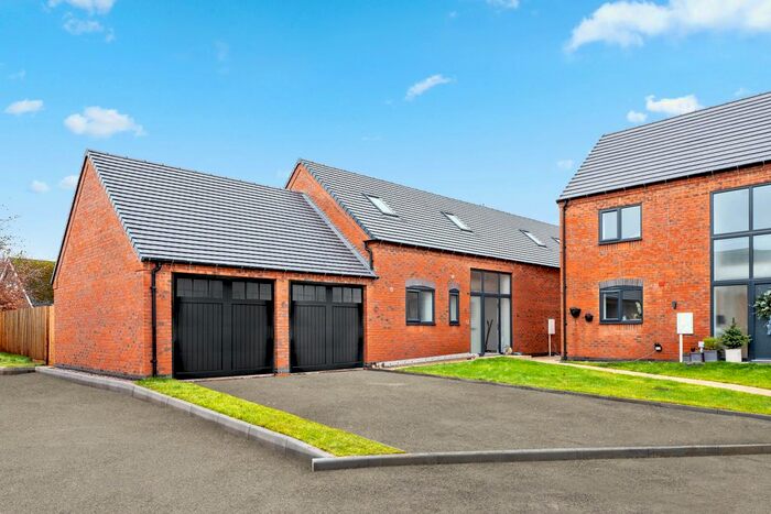 4 Bedroom Detached House For Sale In Mallard Close, Egginton, DE65