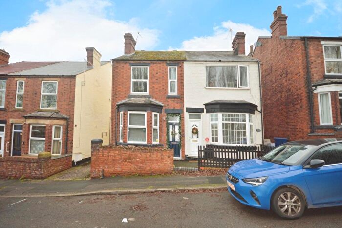 2 Bedroom Semi-Detached House For Sale In Hardwick Avenue, New Whittington, Chesterfield, Derbyshire, S43