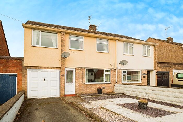 5 Bedroom Semi-Detached House For Sale In College Road, Oswestry, Shropshire, SY11