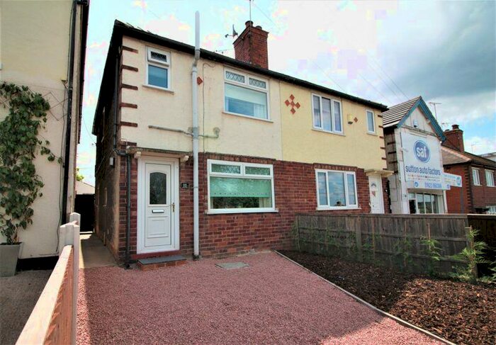 3 Bedroom Semi-Detached House To Rent In Rufford Avenue, New Ollerton, NG22