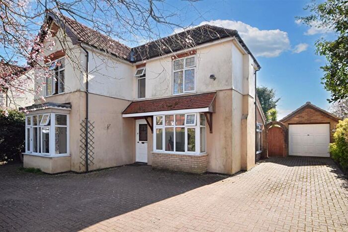 4 Bedroom Detached House To Rent In Earlham Road, Norwich, NR4