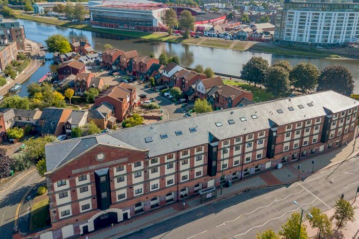 3 Bedroom Flat To Rent In Turneys Court, Nottingham, NG2