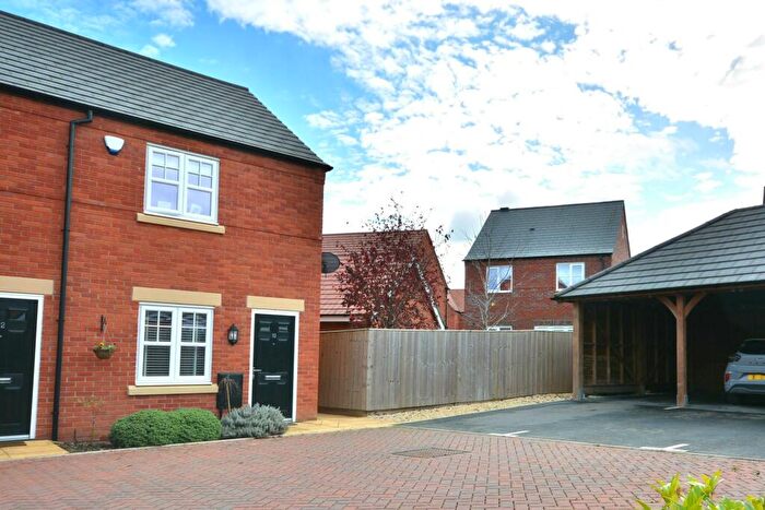 2 Bedroom End Of Terrace House For Sale In Caradon Way, Houlton, CV23