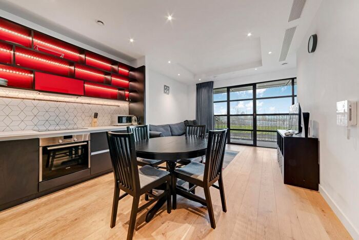 1 Bedroom Flat To Rent In Bridgewater House, London City Island, London, E14