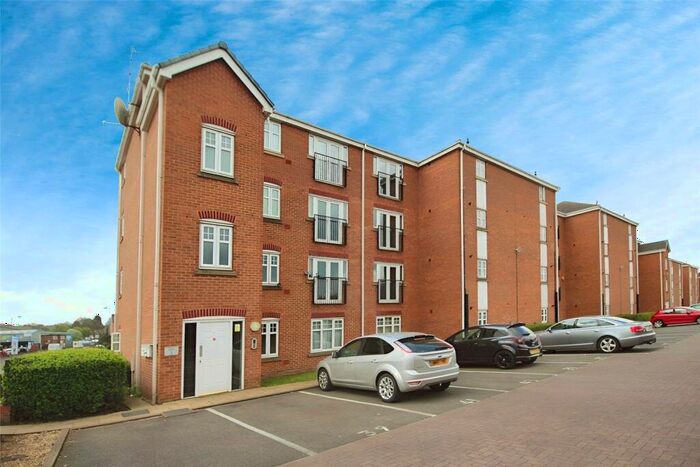 1 Bedroom Flat To Rent In Bonneville Close, Tipton, DY4