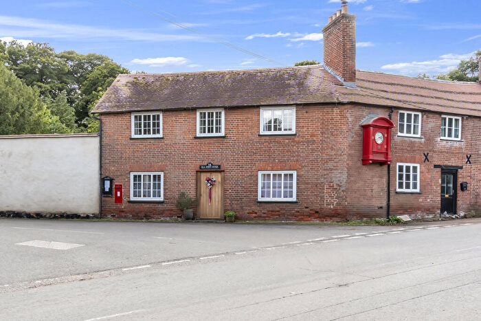 4 Bedroom End Of Terrace House For Sale In Coombelake, Fairmile, Ottery Saint Mary, EX11