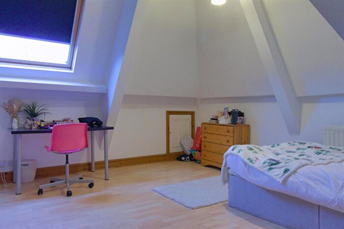 4 Bedroom Apartment To Rent In Granville Road, Jesmond, NE2